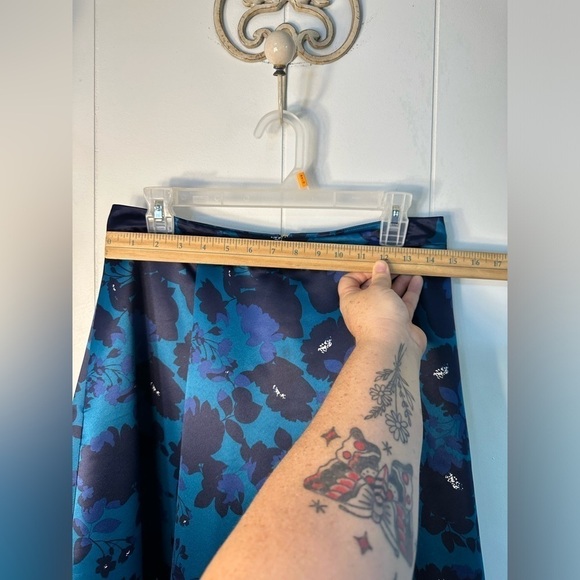 Draper James Blue Floral A-line Skirt Women’s Size 8 - Picture 7 of 10